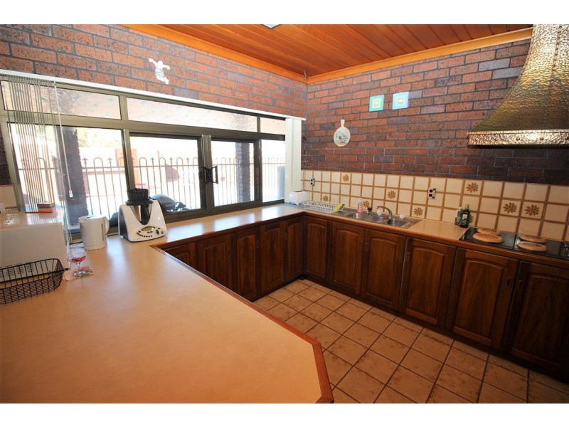 367 Esplanade, Coffin Bay SA 5607