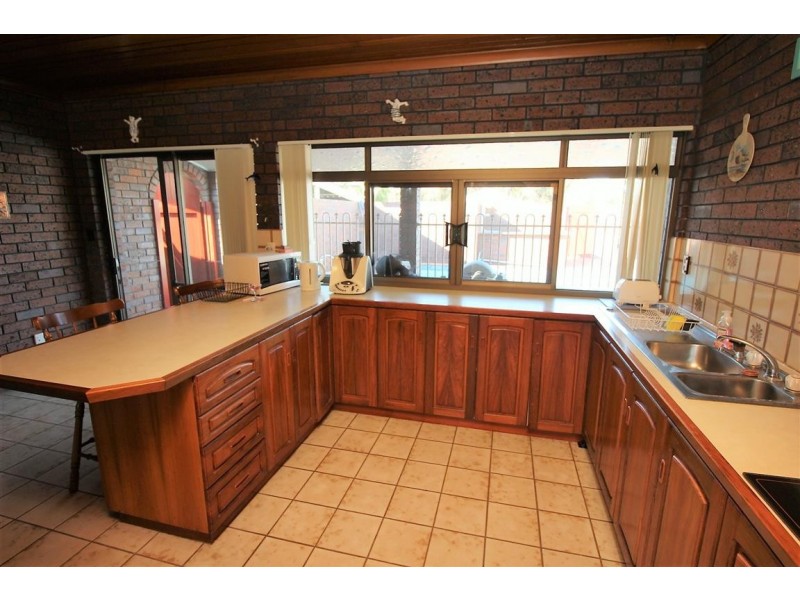 367 Esplanade, Coffin Bay SA 5607