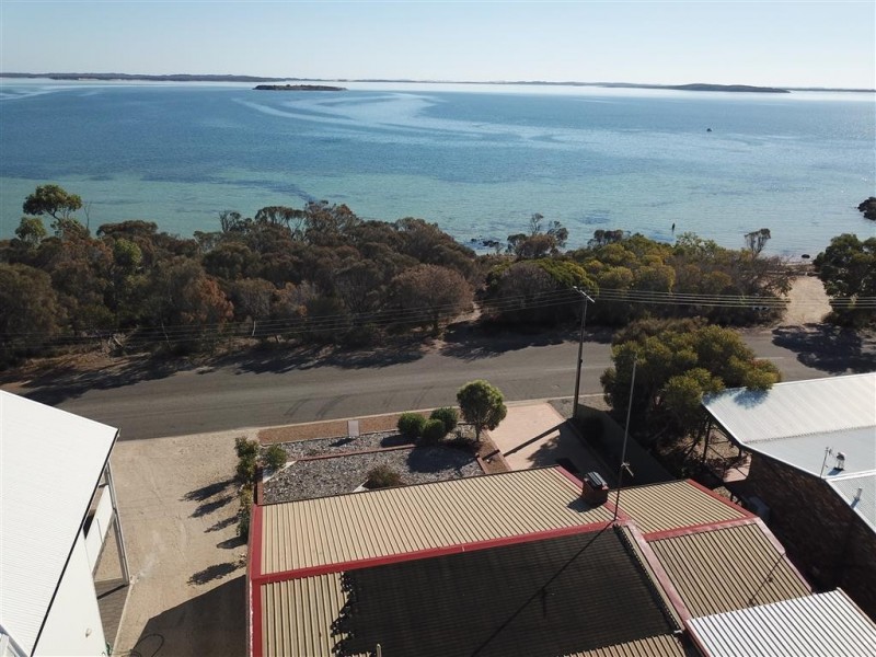 367 Esplanade, Coffin Bay SA 5607