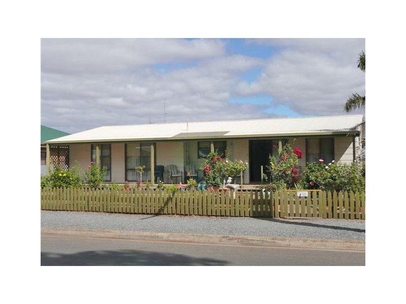 42 Preece Street, Tumby Bay SA 5605