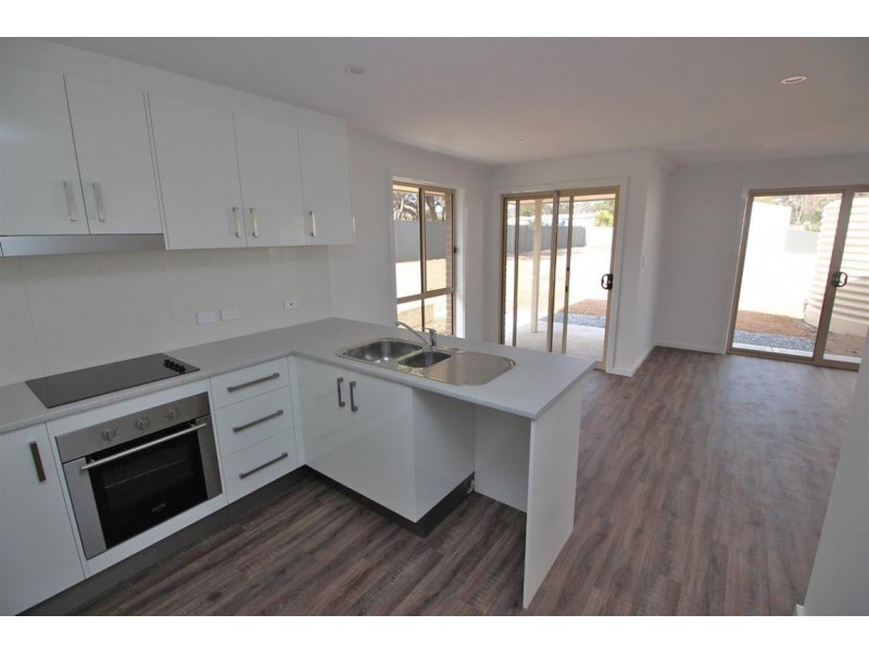 18 Tea Tree Court, Coffin Bay SA 5607