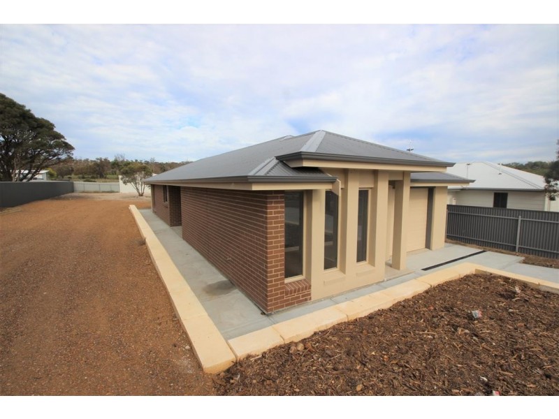 18 Tea Tree Court, Coffin Bay SA 5607