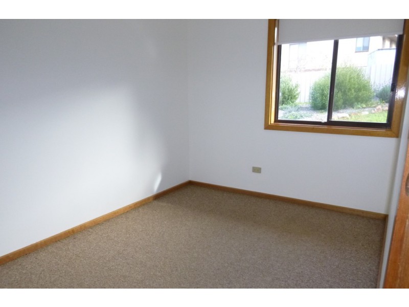 5/2 Amiens Place, Port Lincoln SA 5606