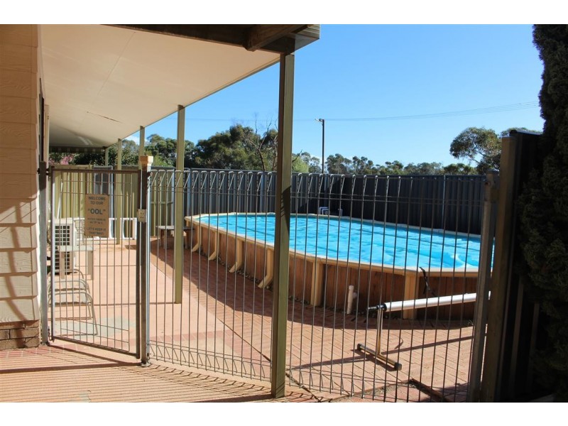 9 Cooper Street, Cummins SA 5631