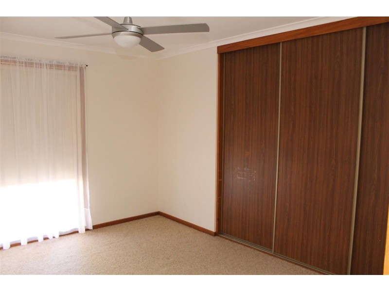 9 Cooper Street, Cummins SA 5631