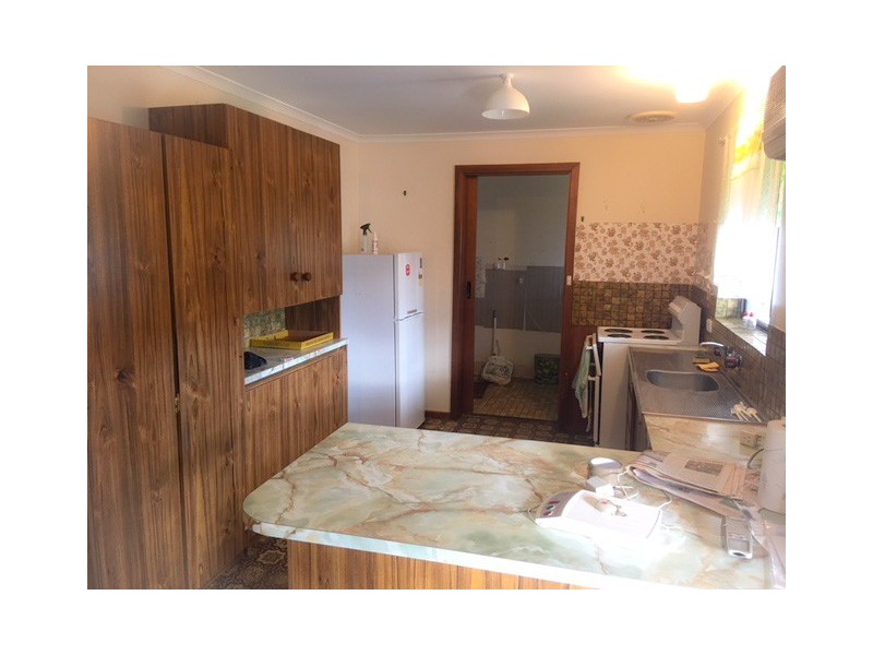 5 Yeelanna Road, Cummins SA 5631