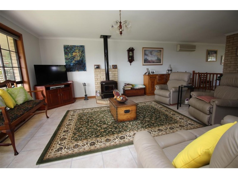 52 Whillas Road, Port Lincoln SA 5606