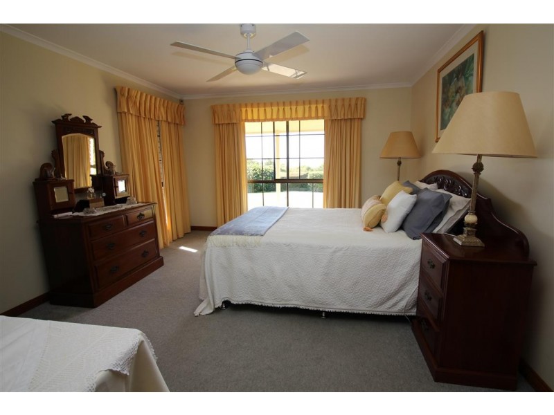 52 Whillas Road, Port Lincoln SA 5606