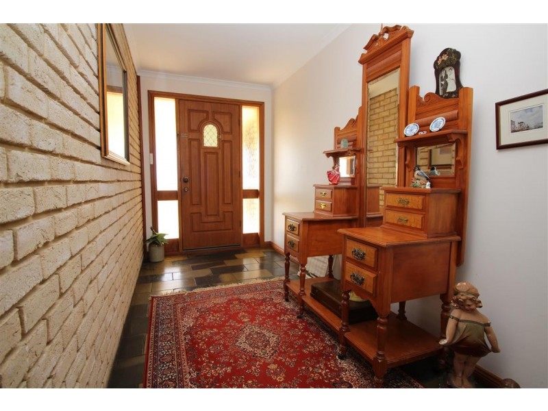 52 Whillas Road, Port Lincoln SA 5606