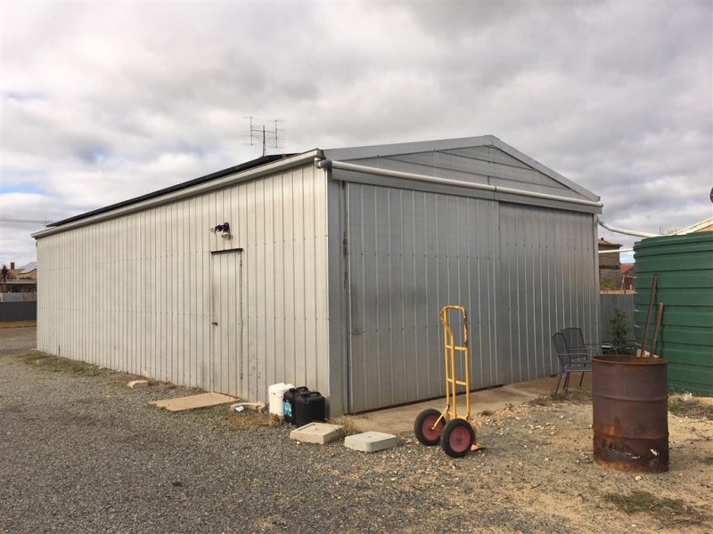2-4 Light Road, Cummins SA 5631
