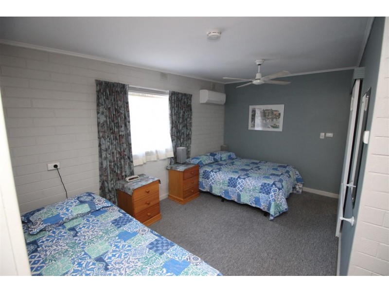 249 Esplanade, Coffin Bay SA 5607