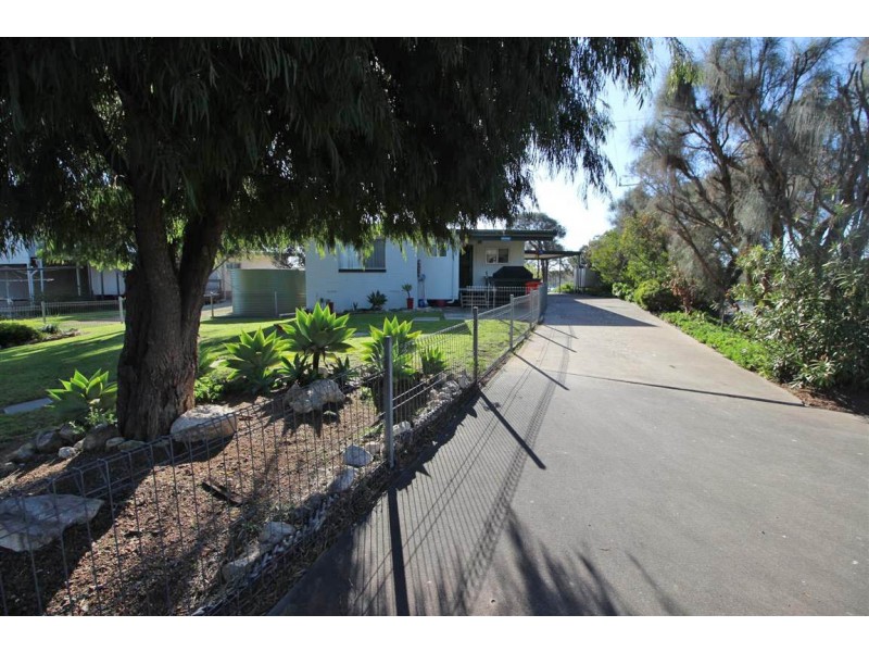 249 Esplanade, Coffin Bay SA 5607
