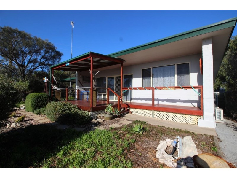 249 Esplanade, Coffin Bay SA 5607