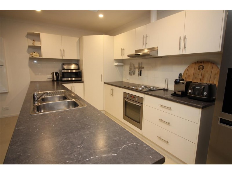1 4 Hill Place, Port Lincoln SA 5606