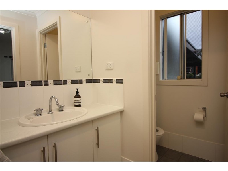 1 4 Hill Place, Port Lincoln SA 5606