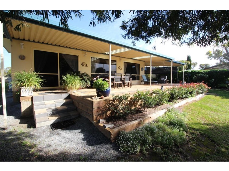 221 Esplanade, Coffin Bay SA 5607