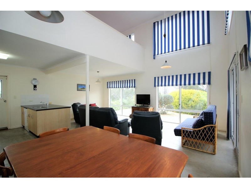 313 Esplanade, Coffin Bay SA 5607