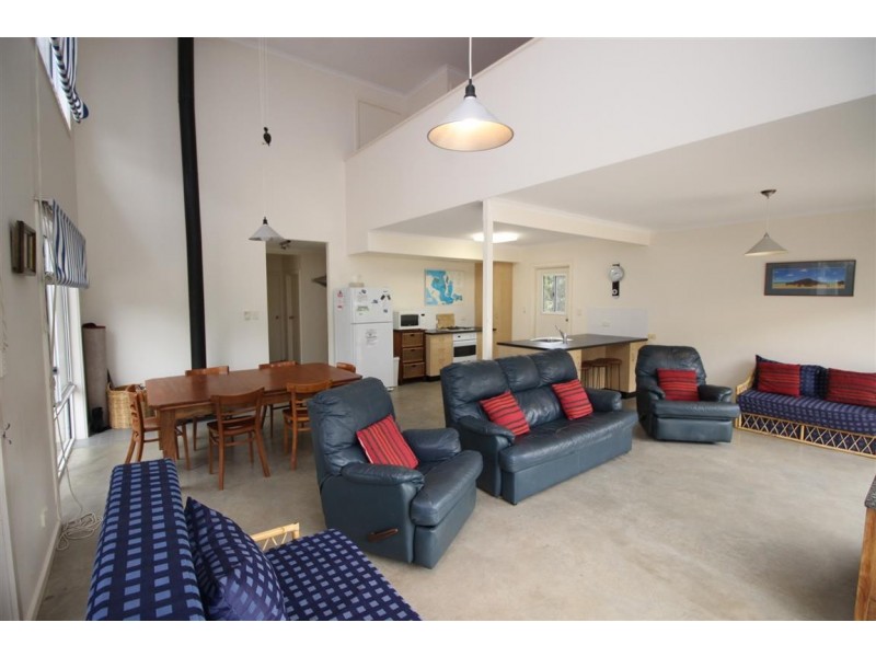 313 Esplanade, Coffin Bay SA 5607