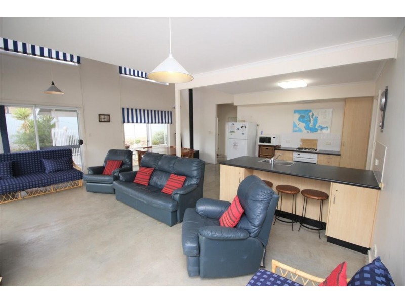 313 Esplanade, Coffin Bay SA 5607