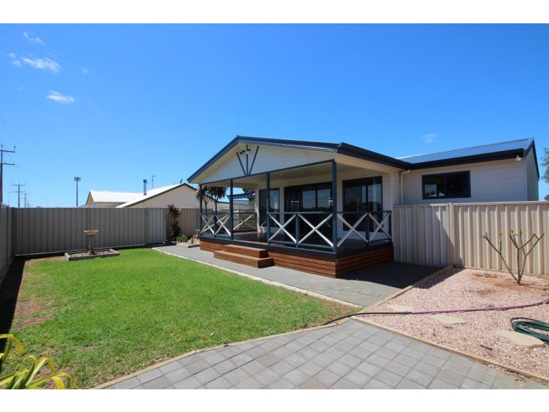 17 Church Street, Tumby Bay SA 5605