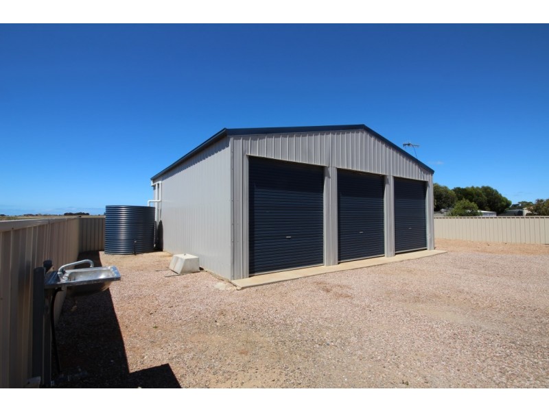17 Church Street, Tumby Bay SA 5605