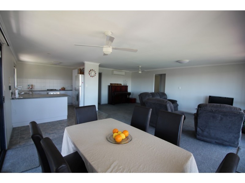 17 Church Street, Tumby Bay SA 5605