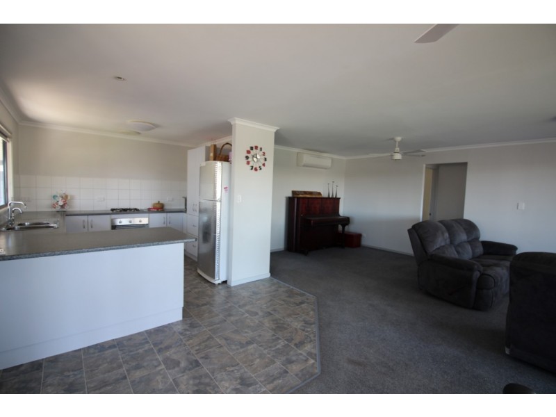 17 Church Street, Tumby Bay SA 5605