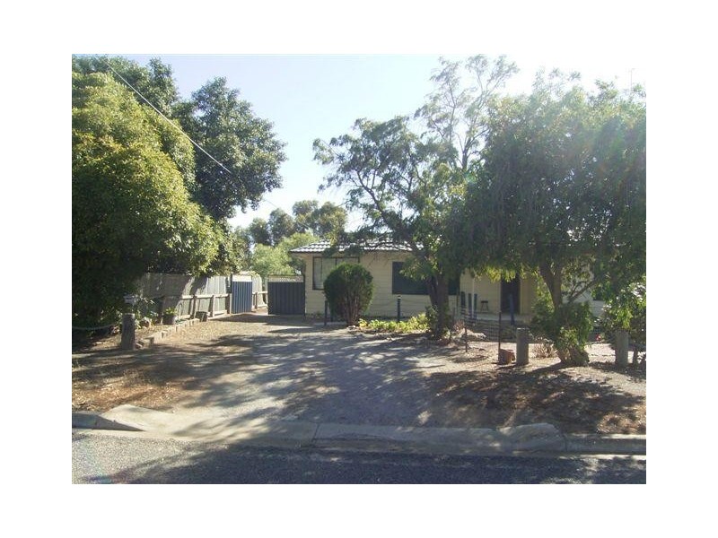 48  Tumby Bay Road, Cummins SA 5631