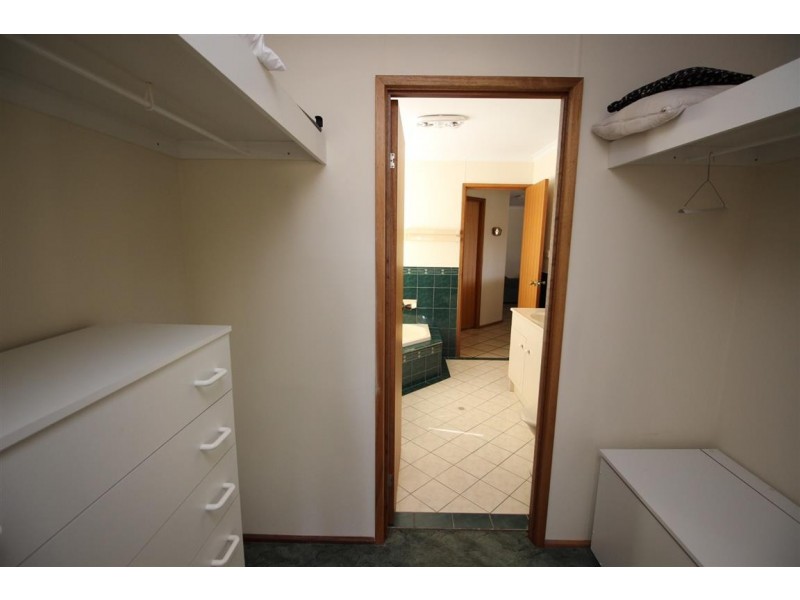 16 Endeavour Court, Coffin Bay SA 5607