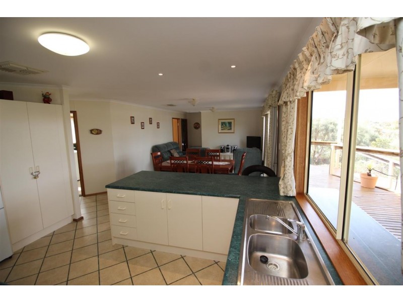 16 Endeavour Court, Coffin Bay SA 5607