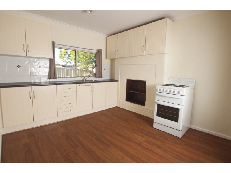 12 Sinclair Street, Port Lincoln SA 5606