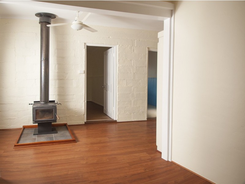 12 Sinclair Street, Port Lincoln SA 5606