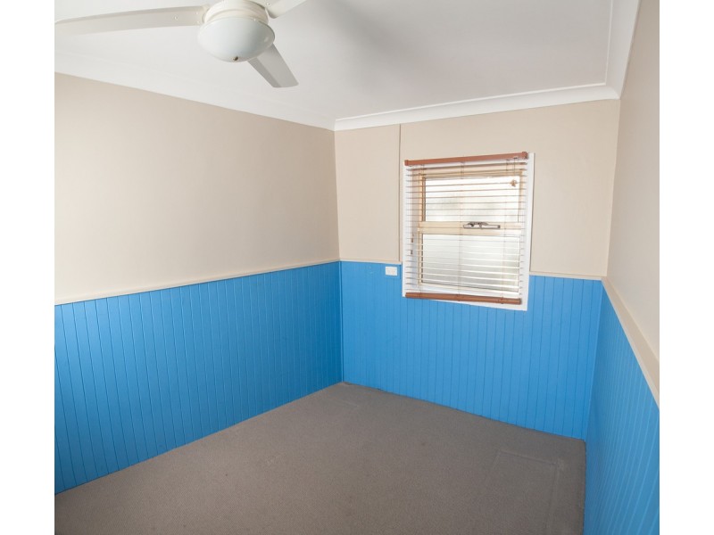 12 Sinclair Street, Port Lincoln SA 5606