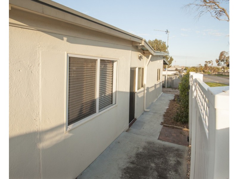 12 Sinclair Street, Port Lincoln SA 5606