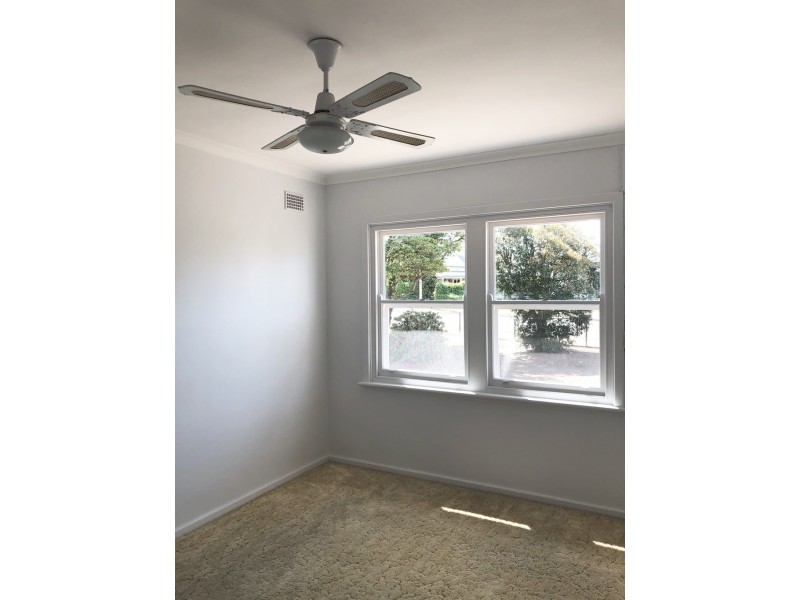 12 Walkom Street, Cummins SA 5631
