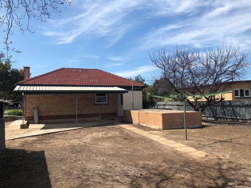 12 Walkom Street, Cummins SA 5631