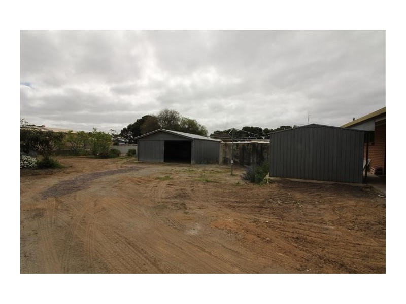 5 Yeelanna Road, Cummins SA 5631