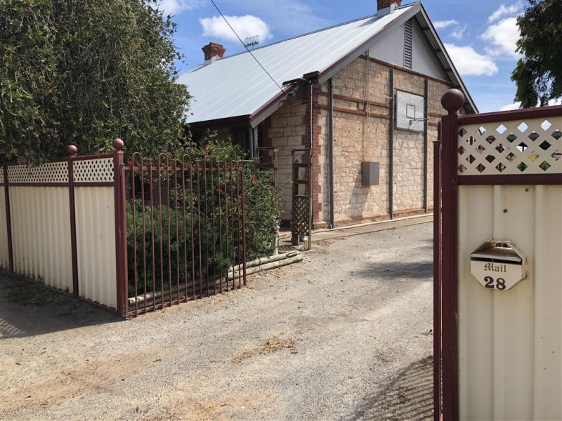 28 Bruce Terrace, Cummins SA 5631