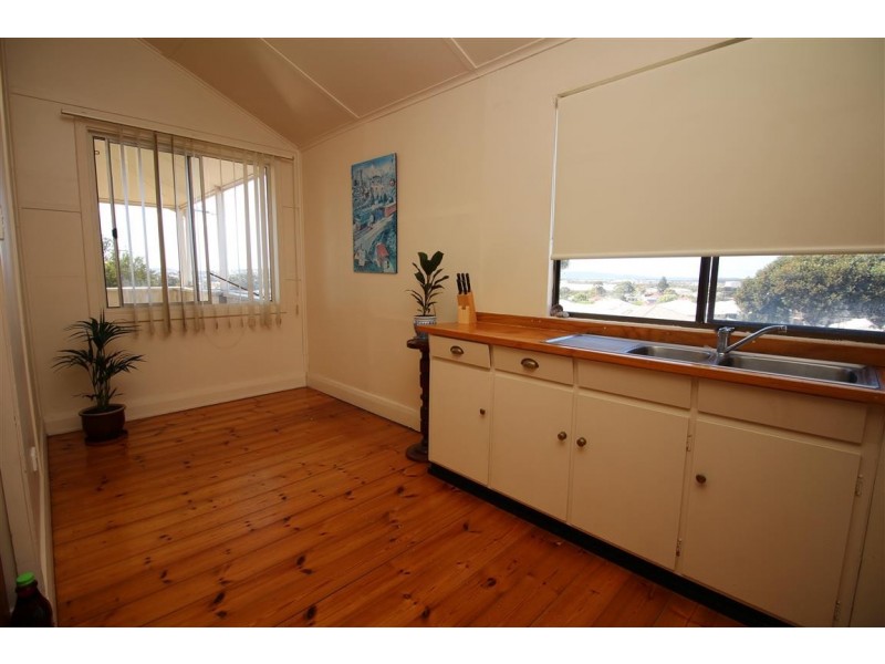 1 Tulka Terrace, Port Lincoln SA 5606