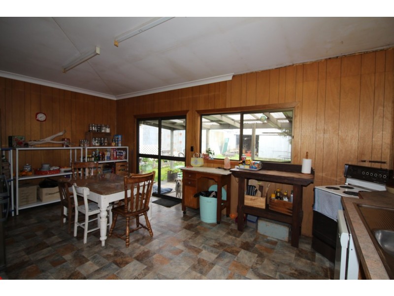 48 Wavell Road, Port Lincoln SA 5606