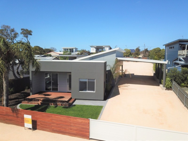 33 Flinders Avenue, Coffin Bay SA 5607