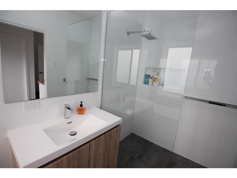 33 Flinders Avenue, Coffin Bay SA 5607