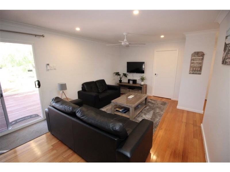 1B Greenly Avenue, Coffin Bay SA 5607