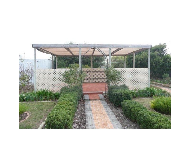 1 Burnett Street, Tumby Bay SA 5605