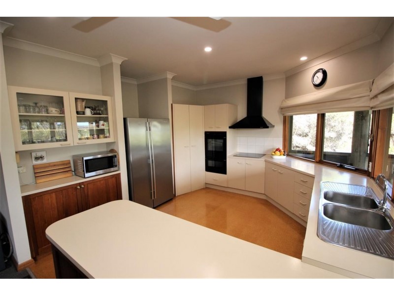 9 Grimm Road, Coffin Bay SA 5607