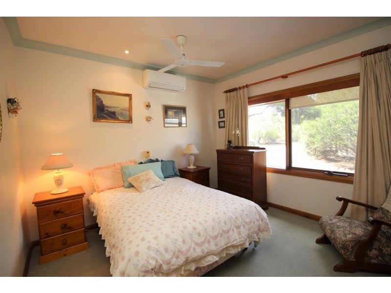 9 Grimm Road, Coffin Bay SA 5607