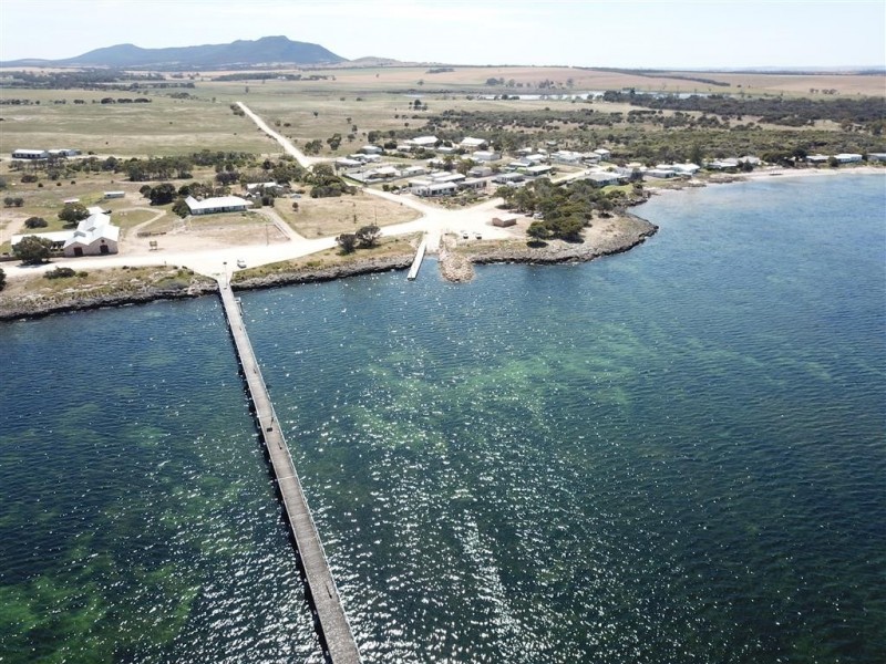 1 Broccabruna Drive, Mount Dutton Bay SA 5607