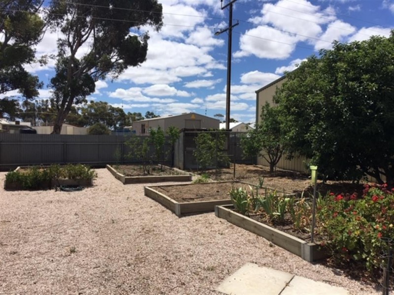 9 Light Road, Cummins SA 5631