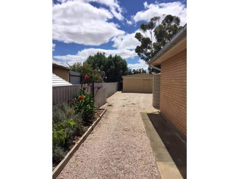 9 Light Road, Cummins SA 5631