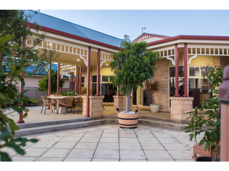 12 Nelcebee Terrace, Tumby Bay SA 5605